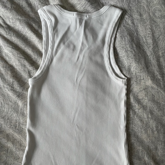 AGOLDE Poppy Scoop Tank - Picture 7 of 7